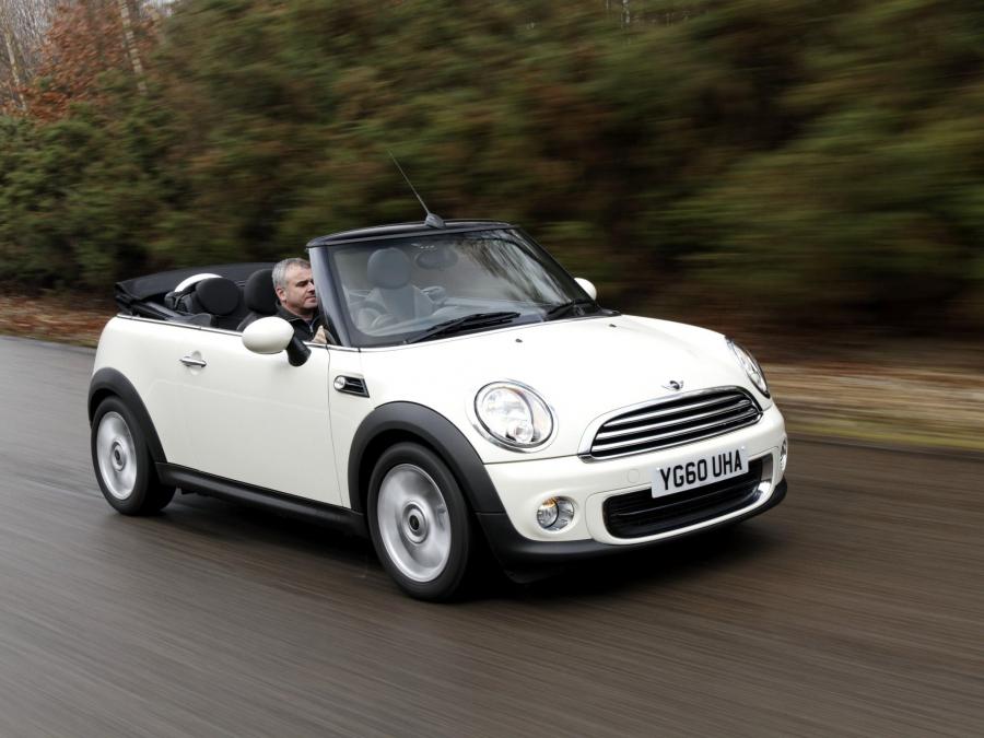  Mini One Cabrio 2010 года  (UK) (фото 4 из 4)